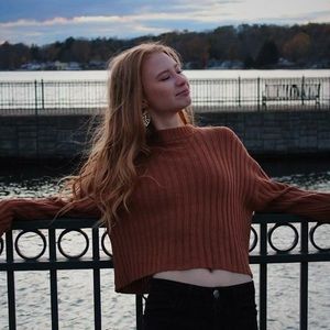 Meet your Posher, Lexie